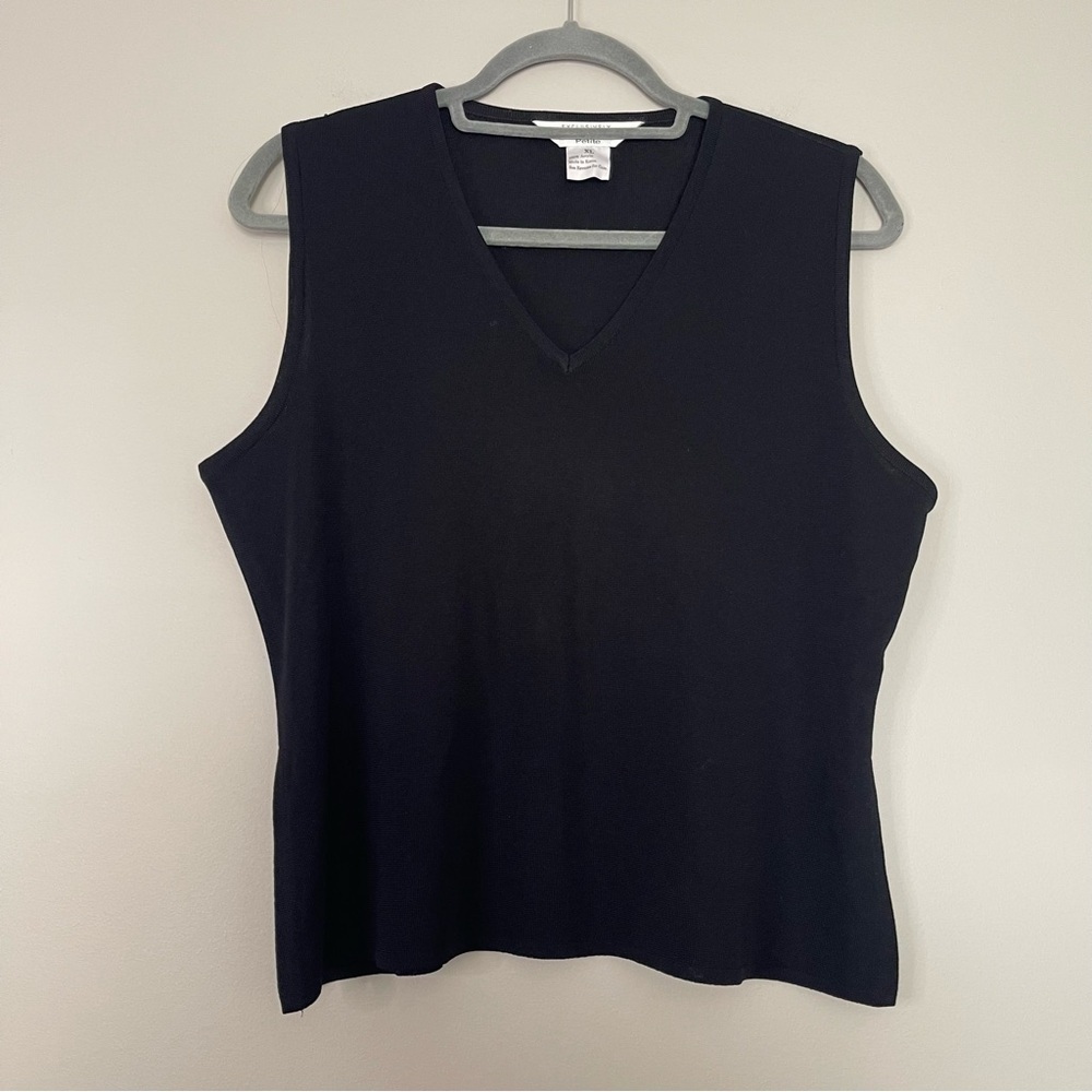 Misook Elegant Black Sleeveless Top